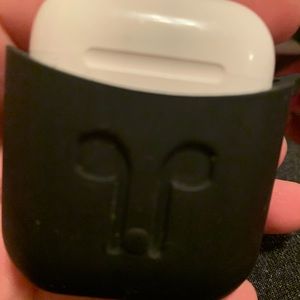 Serious 1 apple AirPod